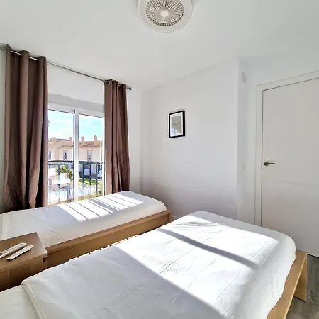 Sr Marina Del Sol 2bdr With Sea View And Garden Hébergement de vacances