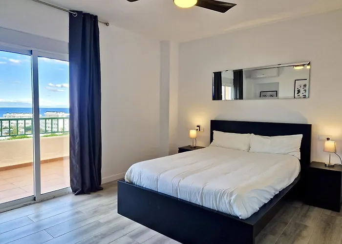 Holiday home Sr Marina Del Sol 2bdr With Sea View And Garden