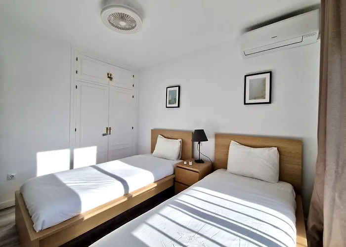 Sr Marina Del Sol 2bdr With Sea View And Garden Hébergement de vacances *